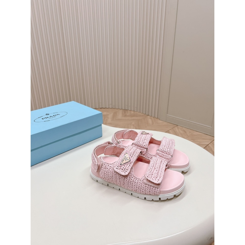 Pra*a slippers